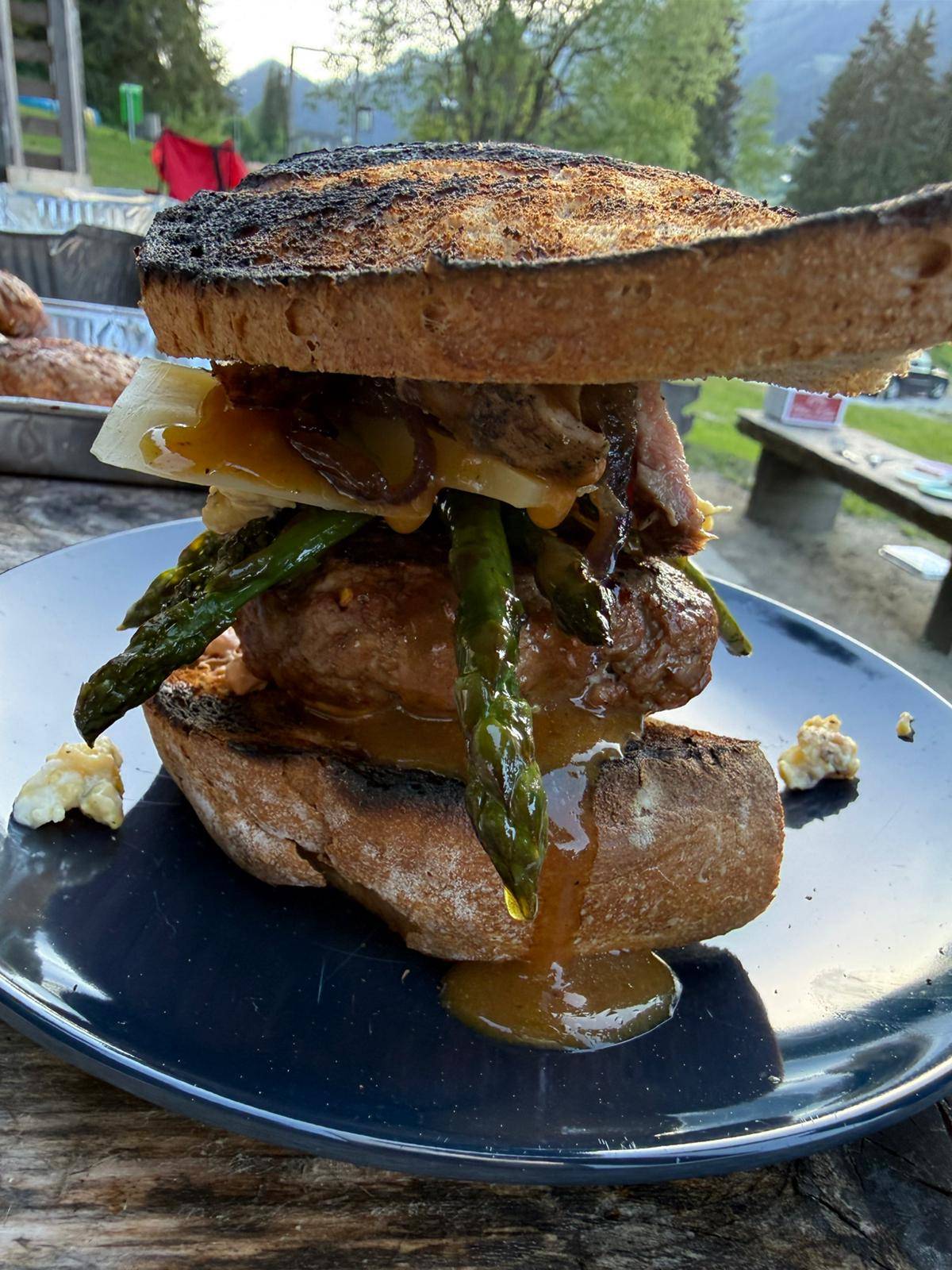 Mountain Burger