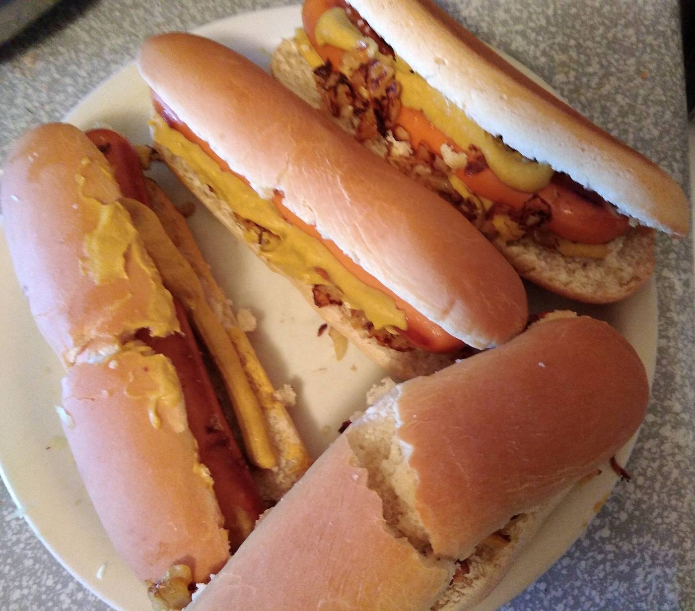 klassischer hot dog