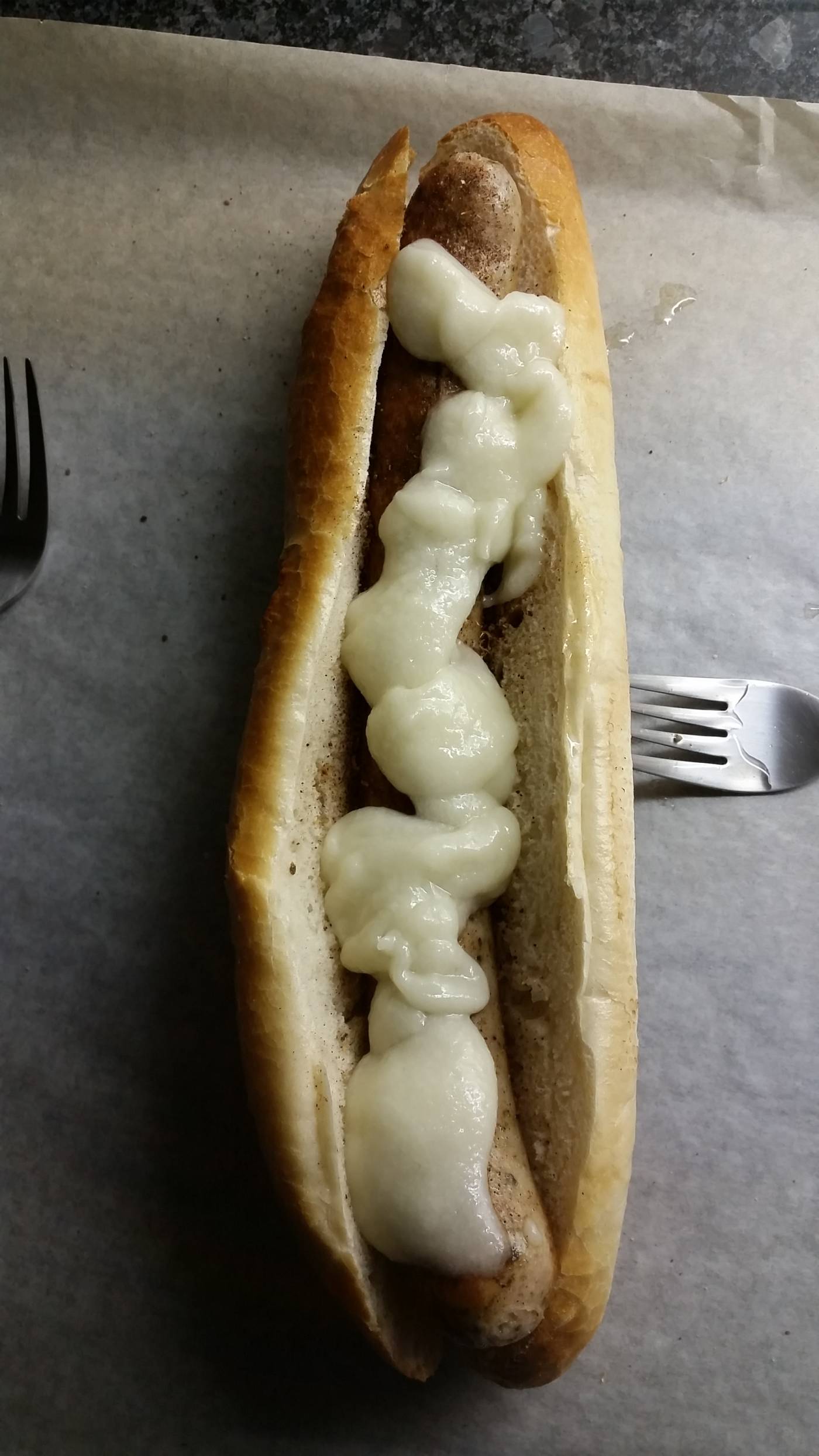 Knoblauchbosna mit Toum