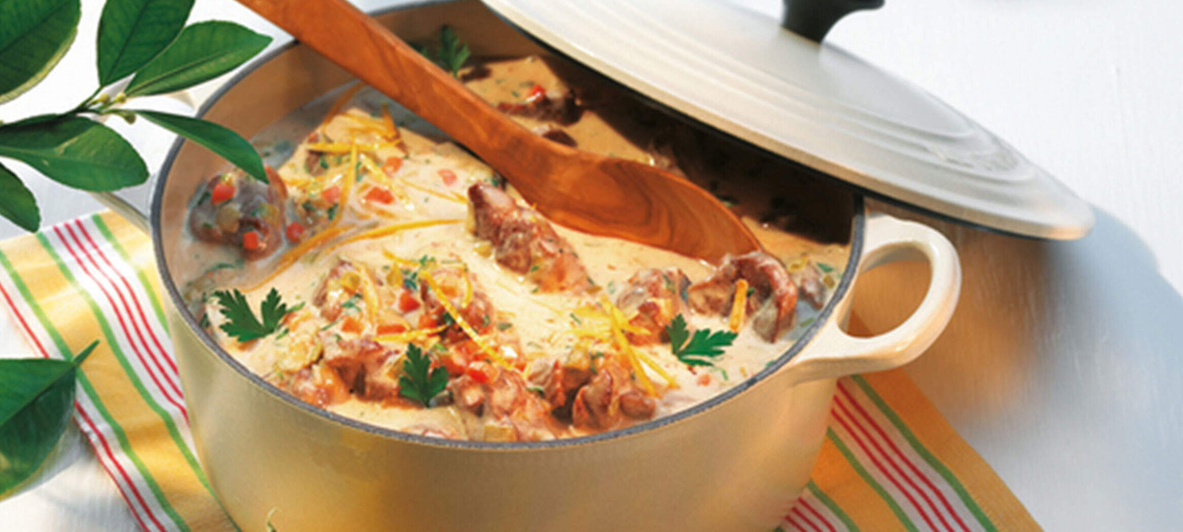 Lammragout mit weissen Bohnen und Frühlingszwiebeln, Löwenzahnpolenta