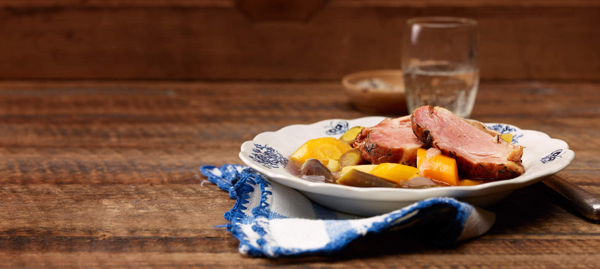 Cou de porc fumé en ragoût de carottes